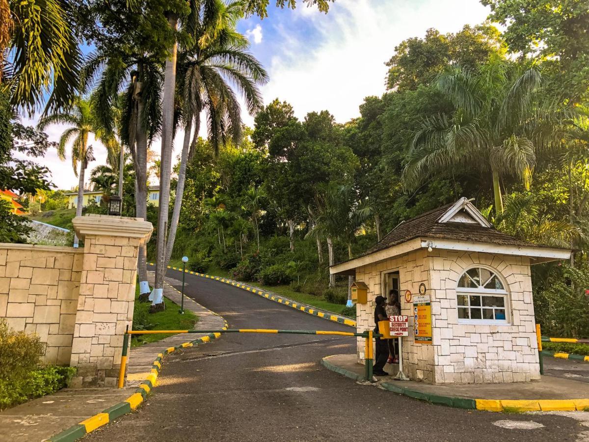 Ferienwohnung E 20 Mystic Ridge Ocho Rios Exterior foto